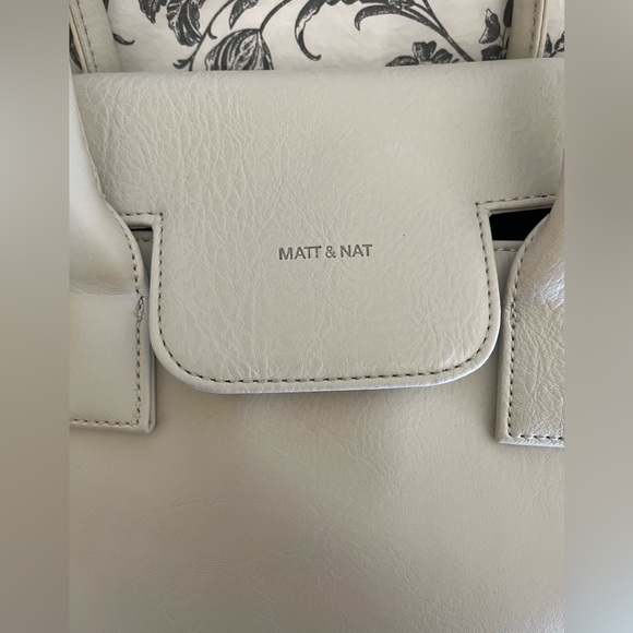 Used Matt and Nat Bag - Picture 6 of 6